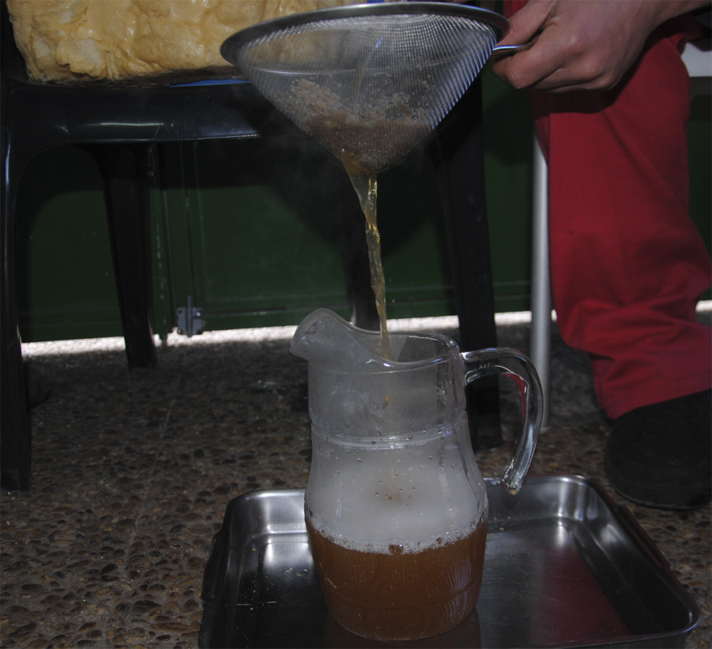Filtrado y recirculación del mosto de cerveza